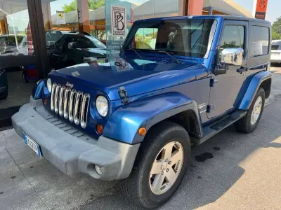 Usata Jeep Wrangler Sahara 177 CV (130 kW) 2010 Blu/azzurro SUV