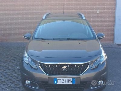 Usata Peugeot 2008 102 CV (75 kW) 2018 Grigio SUV