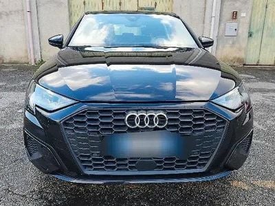 Begagnad Audi A3 Business 116 HK (85 kW) 2021 Svart Sedan