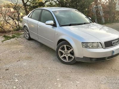 Grigio Usata 2004 Audi A4 Berlina | 500 € (Super prezzo)