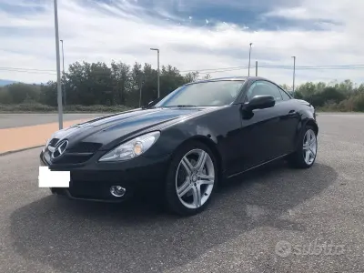 Usata Mercedes SLK200 184 CV (135 kW) 2010 Nero Cabrio