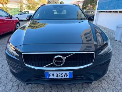 Occasion Volvo V60 Business Edition 150 ch (110 kW) 2019 Gris Break