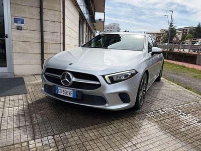 Usata Mercedes A180 116 CV (85 kW) 2021 Argento Berlina
