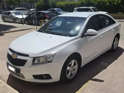 Usata Chevrolet Cruze LS 113 CV (83 kW) 2010 Bianco Berlina