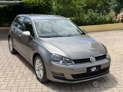 Usata VW Golf VII Highline 110 CV (80 kW) 2017 Grigio Berlina