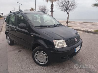 Usata Fiat Panda Climbing 69 CV (50 kW) 2011 Blu Utilitaria