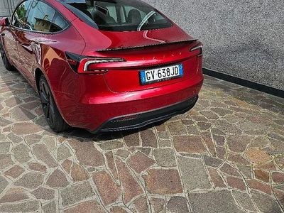 Usata Tesla Model 3 235 kW (320 CV) 2024 Rosso Berlina