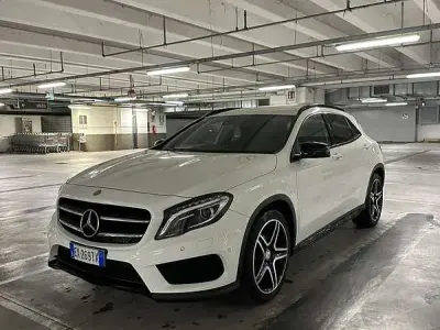 Usata Mercedes GLA200 Premium 136 CV (100 kW) 2015 SUV
