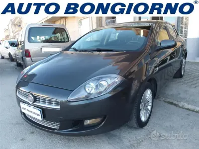Usata Fiat Bravo Dynamic 120 CV (88 kW) 2010 Grigio Utilitaria