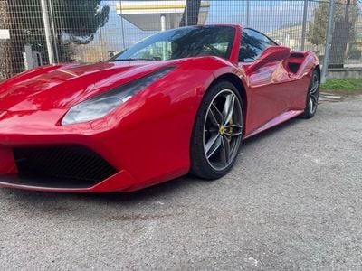 Usata Ferrari 488 670 CV (492 kW) 2016 Rosso Coupé