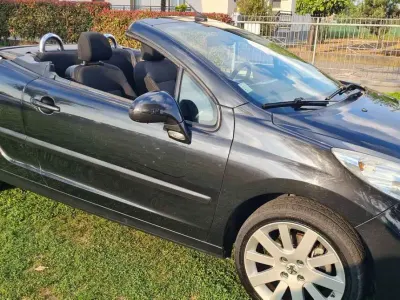 Usata Peugeot 207 CC 120 CV (88 kW) 2009 Argento brillante Cabrio