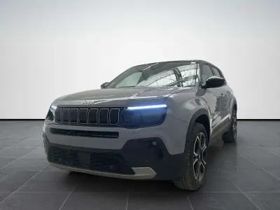 Nuova Jeep Avenger Summit 101 CV (74 kW) 2026 Storm con tetto volcano SUV