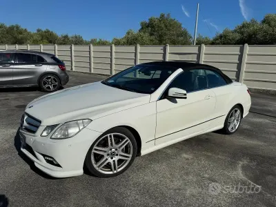 Usata Mercedes E220 Avantgarde 170 CV (125 kW) 2010 Bianco Cabrio