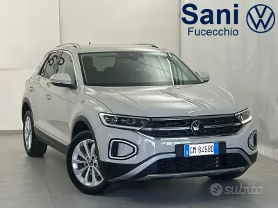 Usata VW T-Roc Style 116 CV (85 kW) 2023 Giallo SUV