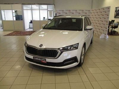 Usata Skoda Octavia Executive 116 CV (85 kW) 2022 Bianco luna Station wagon