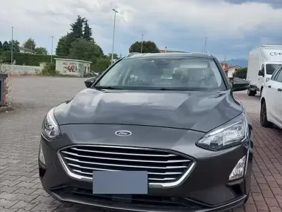Usata Ford Focus 120 CV (88 kW) 2021 Grigio Station wagon