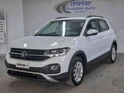 Usata VW T-Cross Style 95 CV (69 kW) 2023 0q bianco puro SUV