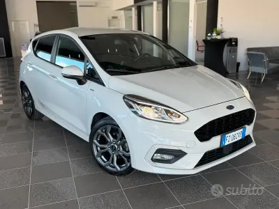 Usata Ford Fiesta ST-Line 86 CV (63 kW) 2019 Beige Utilitaria