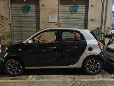 Begagnad Smart ForFour Passion 71 HK (52 kW) 2016 Svart Halvkombi