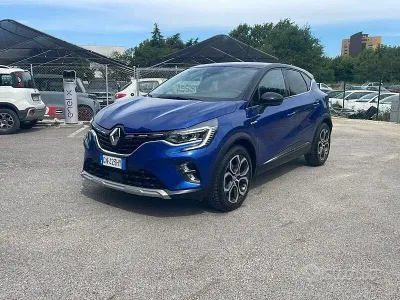Usata Renault Captur Techno 143 CV (105 kW) 2023 Bianco SUV