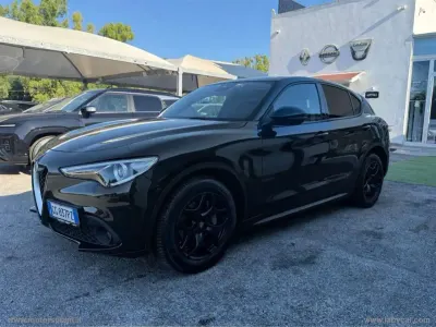 Usata Alfa Romeo Stelvio 160 CV (117 kW) 2021 Verde SUV