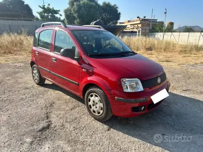 Usata Fiat Panda Dynamic 69 CV (50 kW) 2012 Rosso Utilitaria