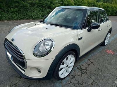 Usata Mini Cooper D Hype 116 CV (85 kW) 2016 Bianco Utilitaria