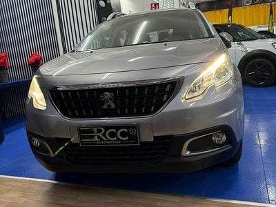 Usata Peugeot 2008 Access 82 CV (60 kW) 2016 Grigio SUV
