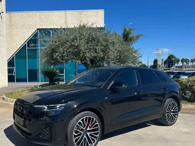 Usata Audi Q8 S-Line 286 CV (210 kW) 2025 Nero SUV