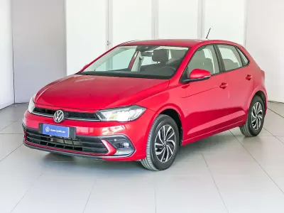 Usata VW Polo Life 80 CV (58 kW) 2023 Kings red metallizzato Utilitaria