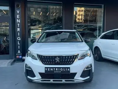 Usata Peugeot 3008 Allure 131 CV (96 kW) 2019 Bianco SUV