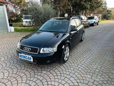 Usata Audi A4 130 CV (95 kW) 2004 Nero Station wagon