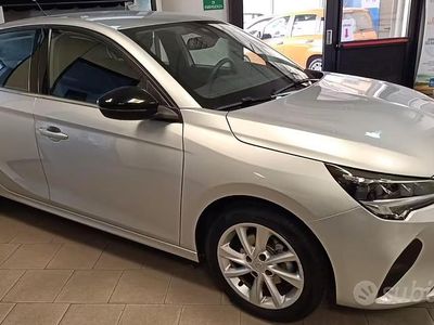 Usata Opel Corsa Elegance 101 CV (74 kW) 2023 Grigio Utilitaria