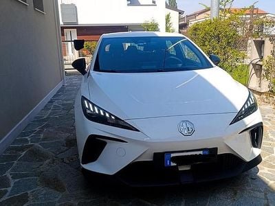 Usata MG MG4 EV 125 kW (170 CV) 2023 Bianco Utilitaria
