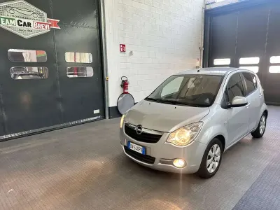 Usata Opel Agila Enjoy 68 CV (50 kW) 2008 Argento Utilitaria
