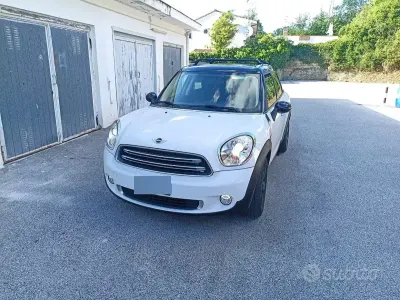 Usata Mini Countryman 111 CV (81 kW) 2015 Bianco SUV