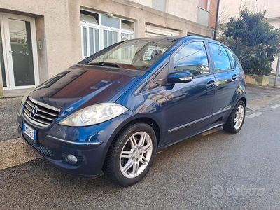 Mercedes A200