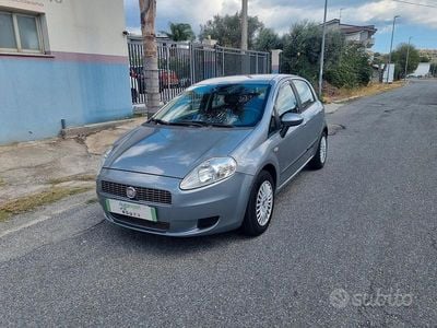 Usata Fiat Grande Punto 77 CV (56 kW) 2009 Grigio Utilitaria
