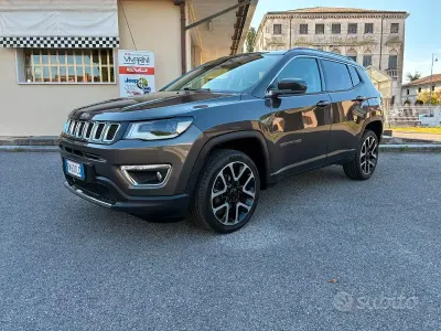 Usata Jeep Compass Limited 140 CV (102 kW) 2018 Grigio SUV