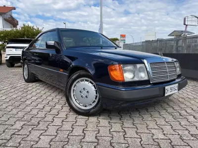 Usata Mercedes E300 188 CV (138 kW) 1992 Blu Coupé