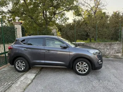 Usata Hyundai Tucson Xpossible 116 CV (85 kW) 2015 Grigio SUV