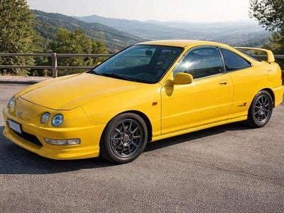 Usata Honda Integra Type R 190 CV (139 kW) 2000 Giallo Coupé