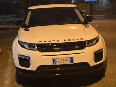 Usata Land Rover Range Rover evoque 150 CV (110 kW) 2017 Bianco Station wagon