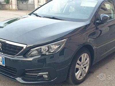 Usata Peugeot 308 130 CV (95 kW) 2019 Grigio Berlina