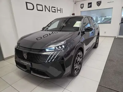 Usata Peugeot 3008 GT 136 CV (100 kW) 2025 Titanio SUV