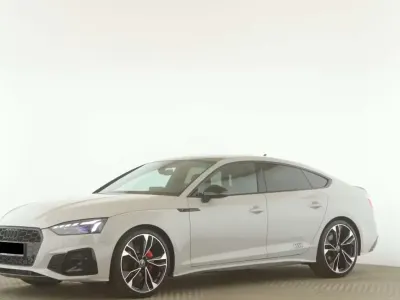 Usata Audi A5 Sportback S-Line 204 CV (150 kW) 2024 Grigio metallizzato Utilitaria