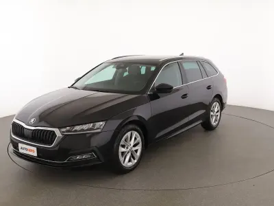 Usata Skoda Octavia Style 150 CV (110 kW) 2021 Nero Station wagon
