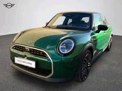 Usata Mini Cooper Favoured 204 CV (150 kW) 2024 Verde Utilitaria