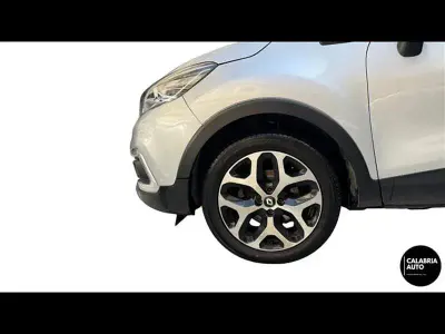 Usata Renault Captur 90 CV (66 kW) 2019 Grigio scuro SUV