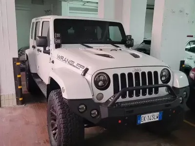 Usata Jeep Wrangler 200 CV (147 kW) 2012 Bianco SUV